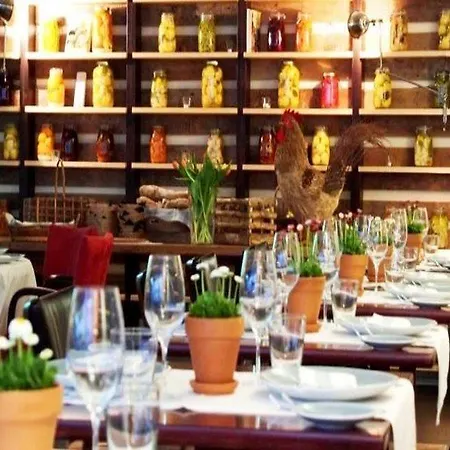 Mhouse Boutique 4*