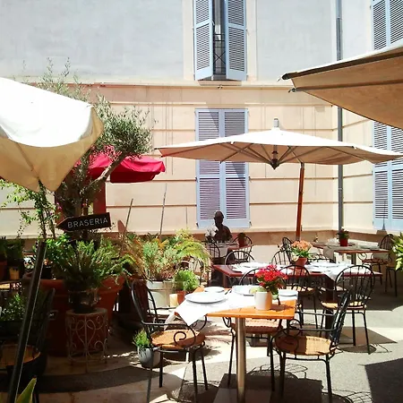 Mhouse Boutique 4*